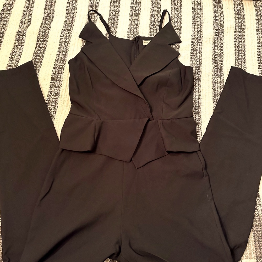 Classic black tuxedo cut in the front jumpsuit!